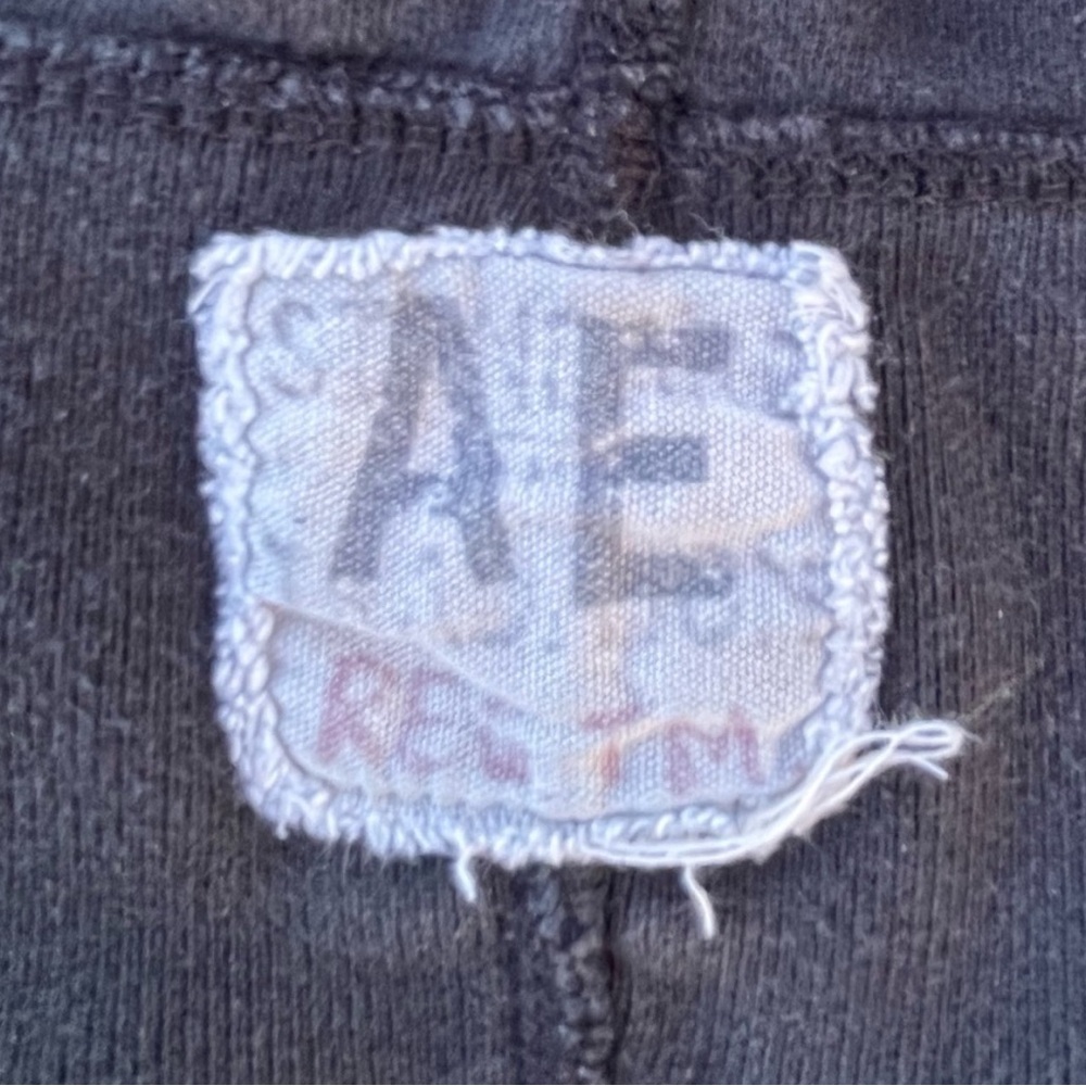 AMERICAN EAGLE OUTFITTERS VINTAGE FIT SWEATER AEO 1977 WOMENS S NAVY BLUE - Picture 7 of 9